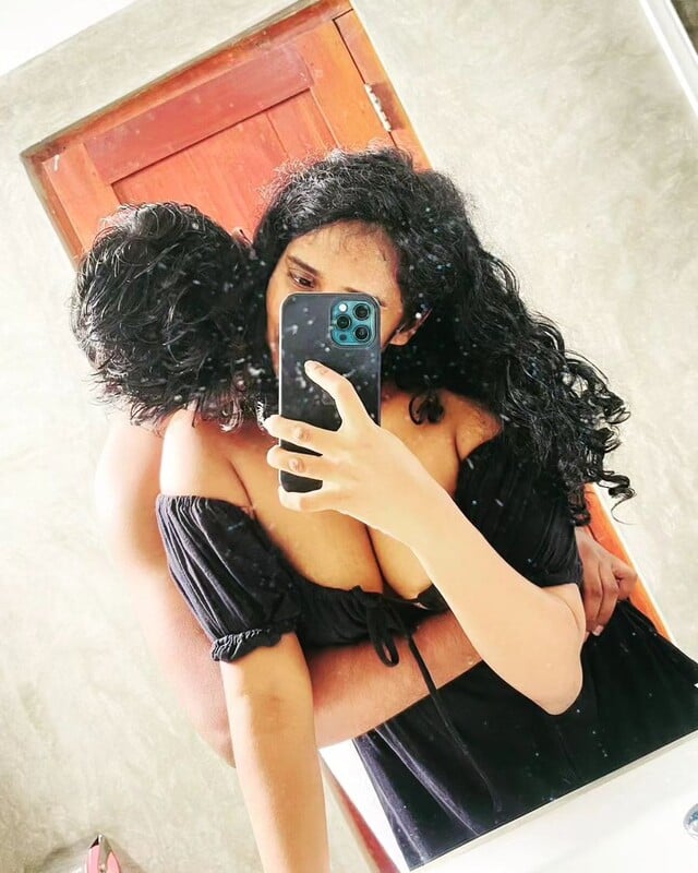 Curly hair Indian girl nude blowjob to big dick
