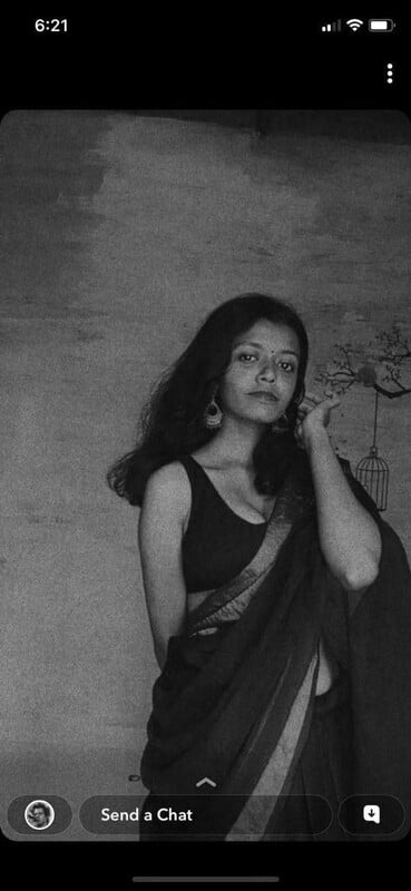 Indian saree college girl revealed big round boobs