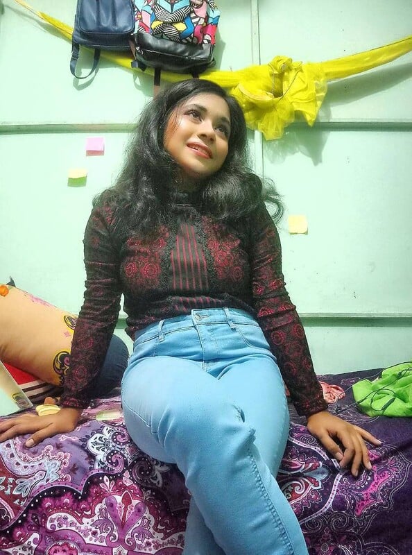 Bangladeshi college student rare nude photo shared