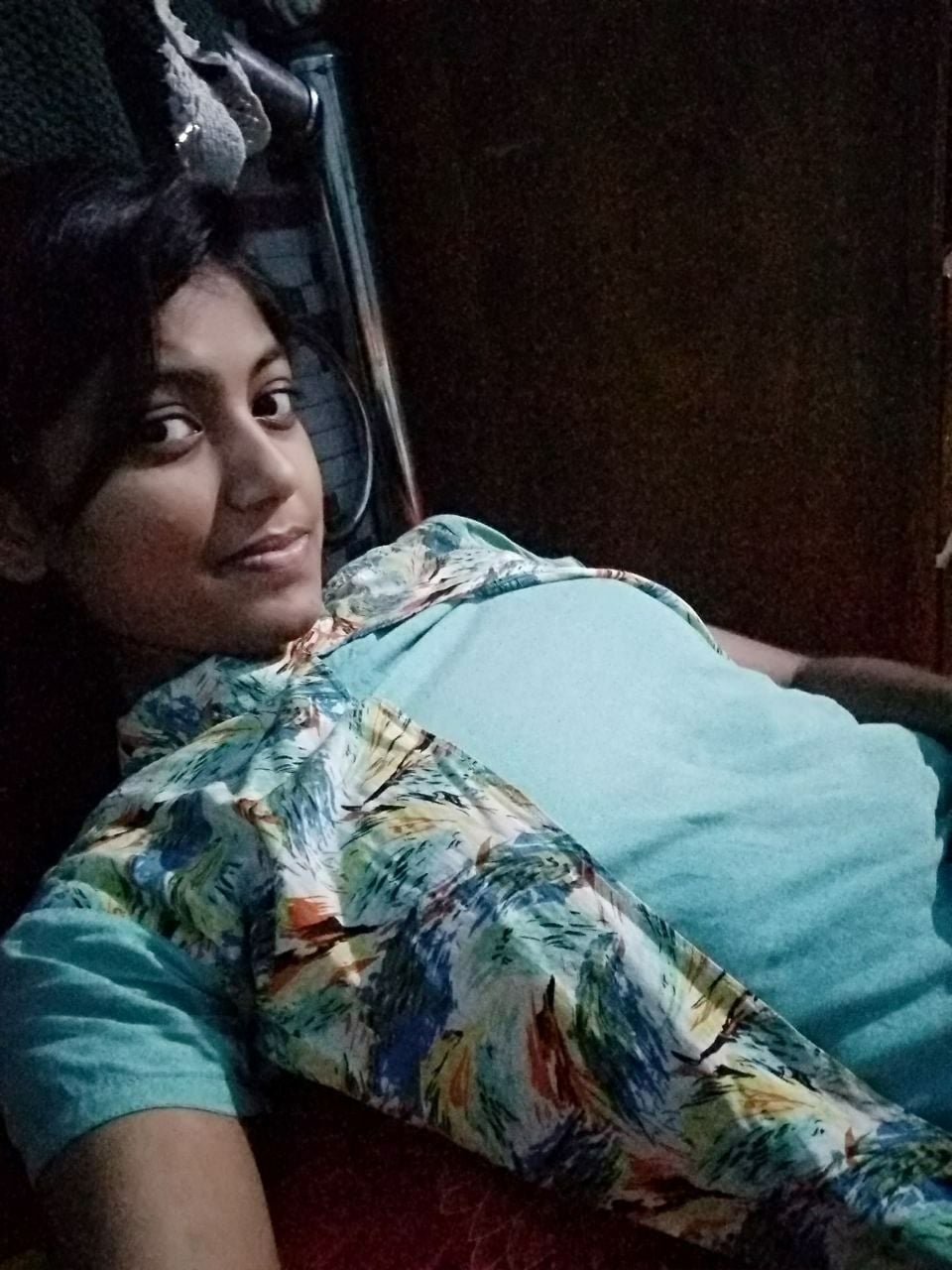Bengaluru college girl boobs showing hot photos