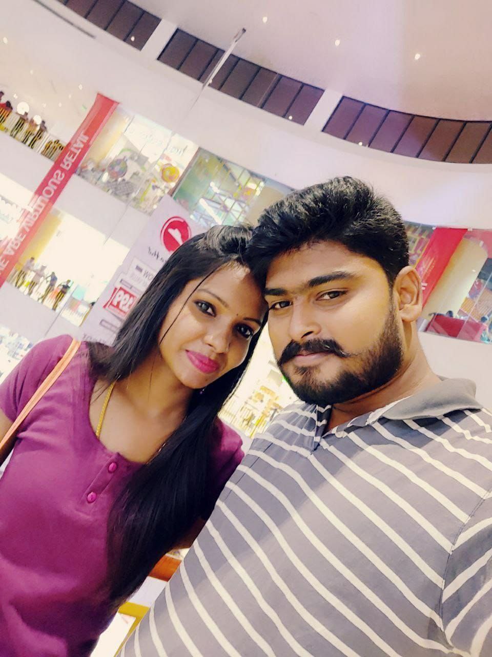 Tamil GF naked for first time with lover pics