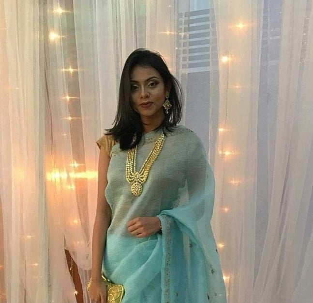 Indore amateur girl blowjob and nude photos