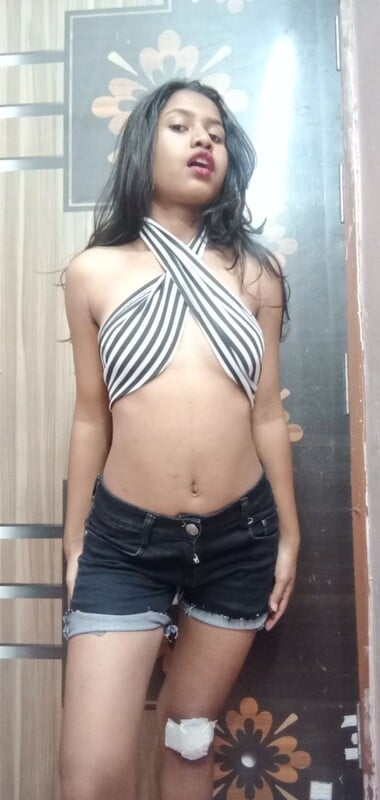 Slim GF doggy fucking with horny boyfriend