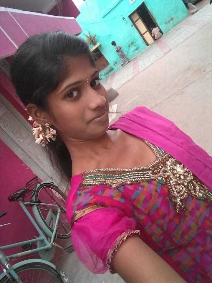 Telugu girl boobs showing topless photos