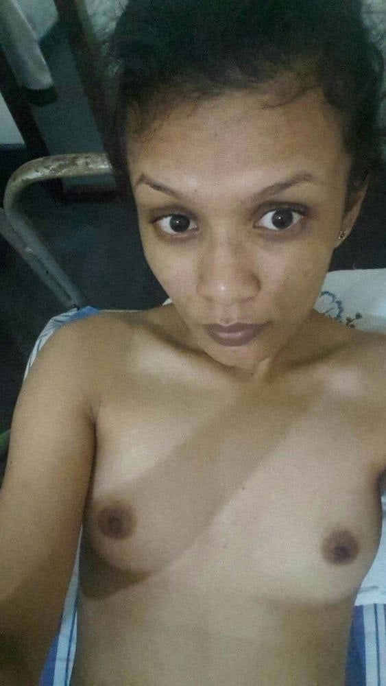 Bengaluru PG student hairy pussy nude photos
