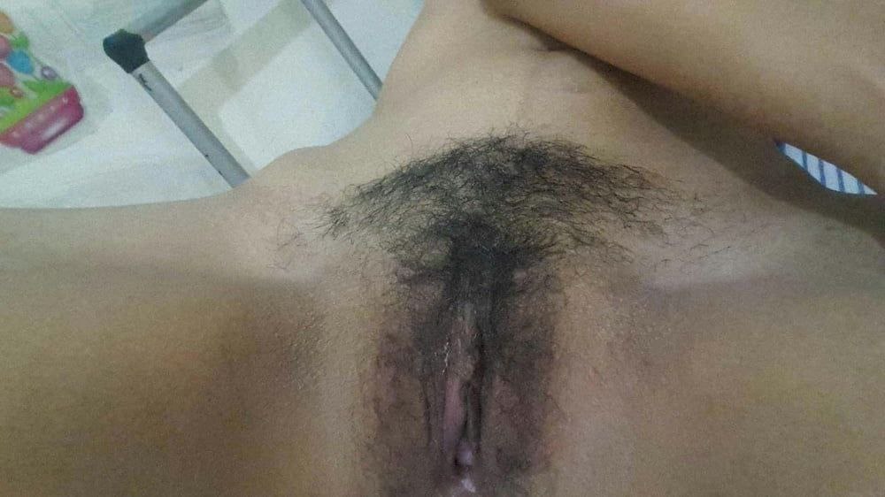 Bengaluru PG student hairy pussy nude photos