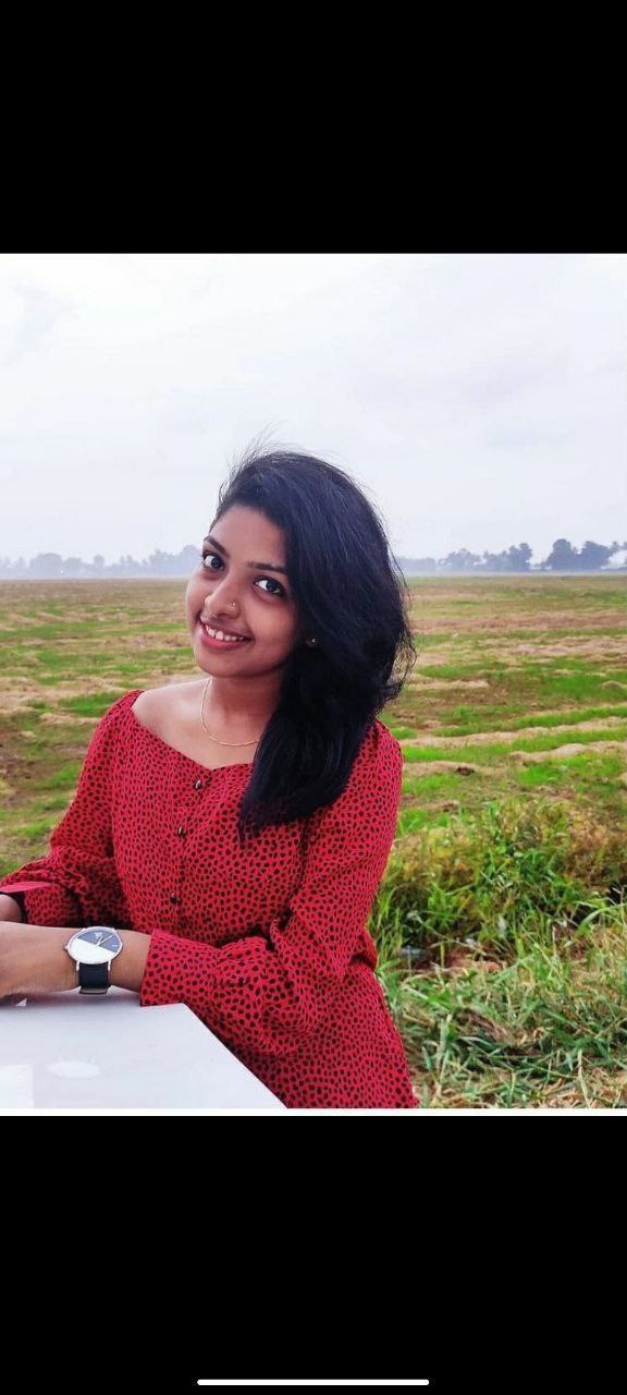 Mallu college girl boobs showing in selfie pics