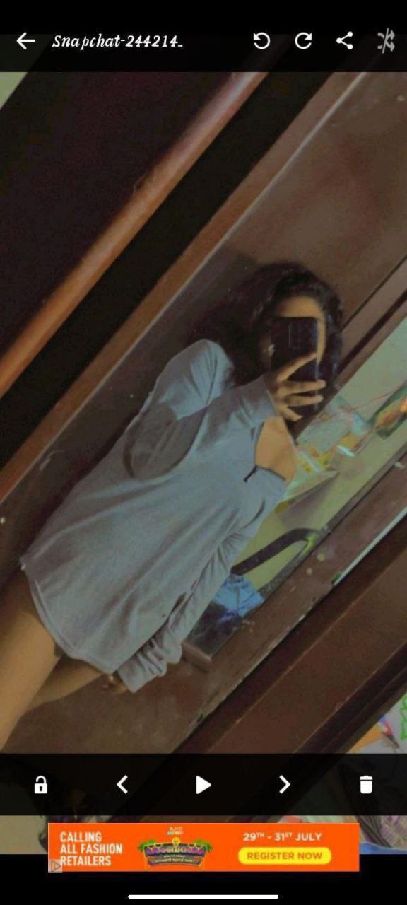 Mallu college girl boobs showing in selfie pics