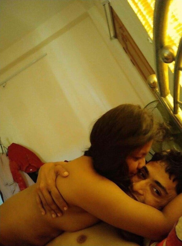 Cuckold hubby sharing wife with friend - threesome