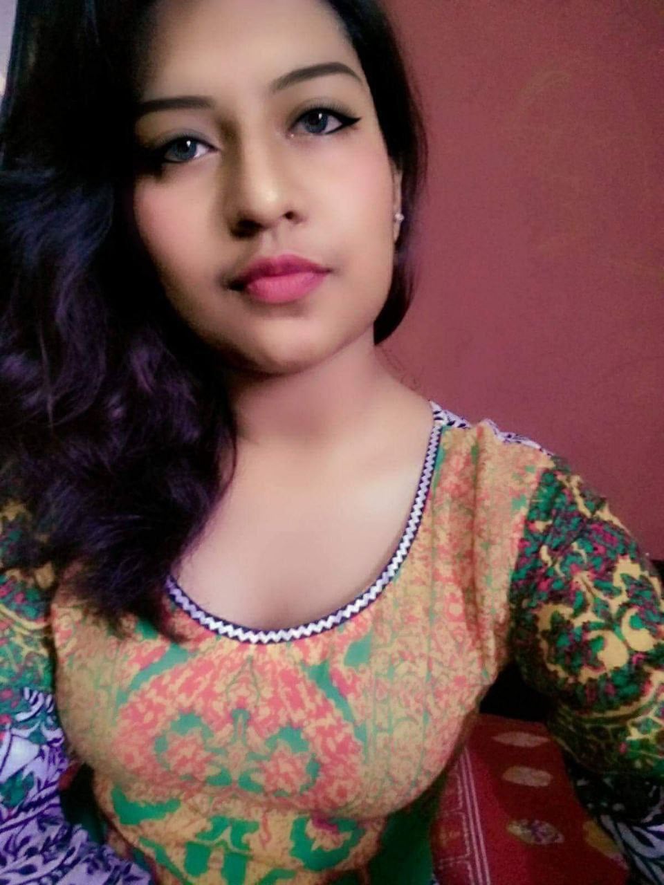 Indian beautiful college GF naked photos