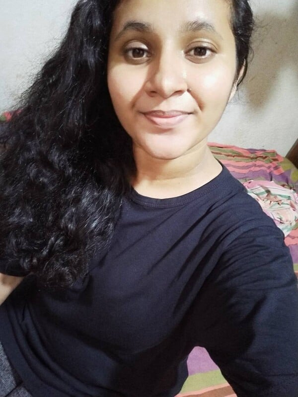 Nashik beautiful college girl boobs show pics