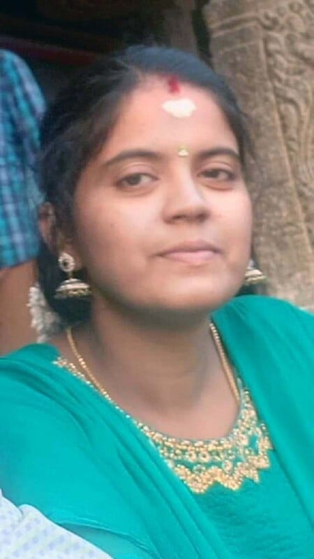 Cute Tamil wife from Madurai showing nude curves