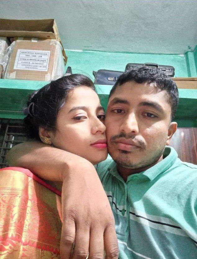 Dehati couple romancing and wife going nude