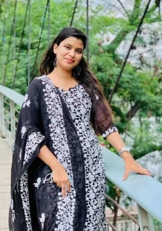 Virgin Bengali village girl nude in front of cousin