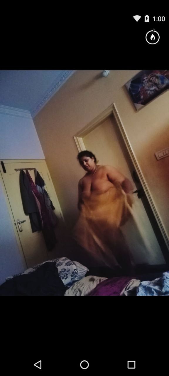 Horny BBW naked photos exposed by secret lover