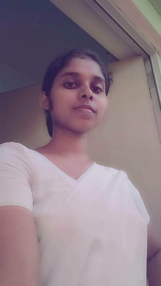 Srilankan village college girl nude boobs