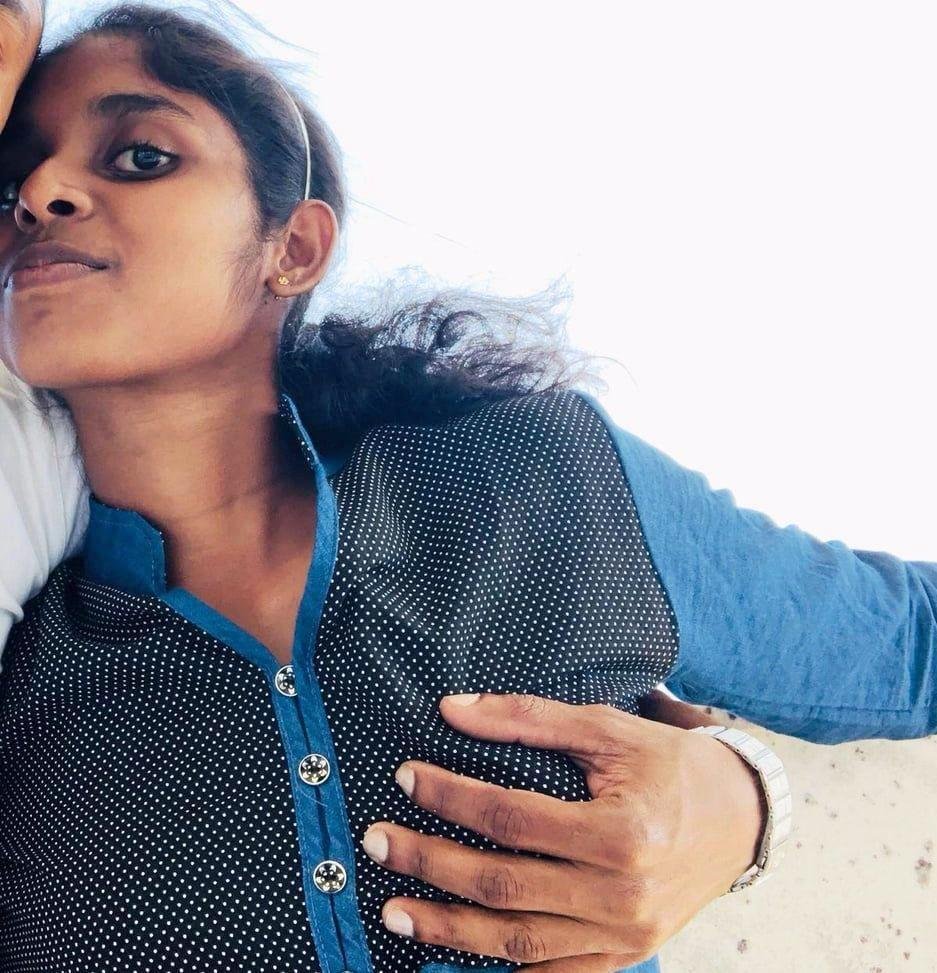 Srilankan village college girl nude boobs