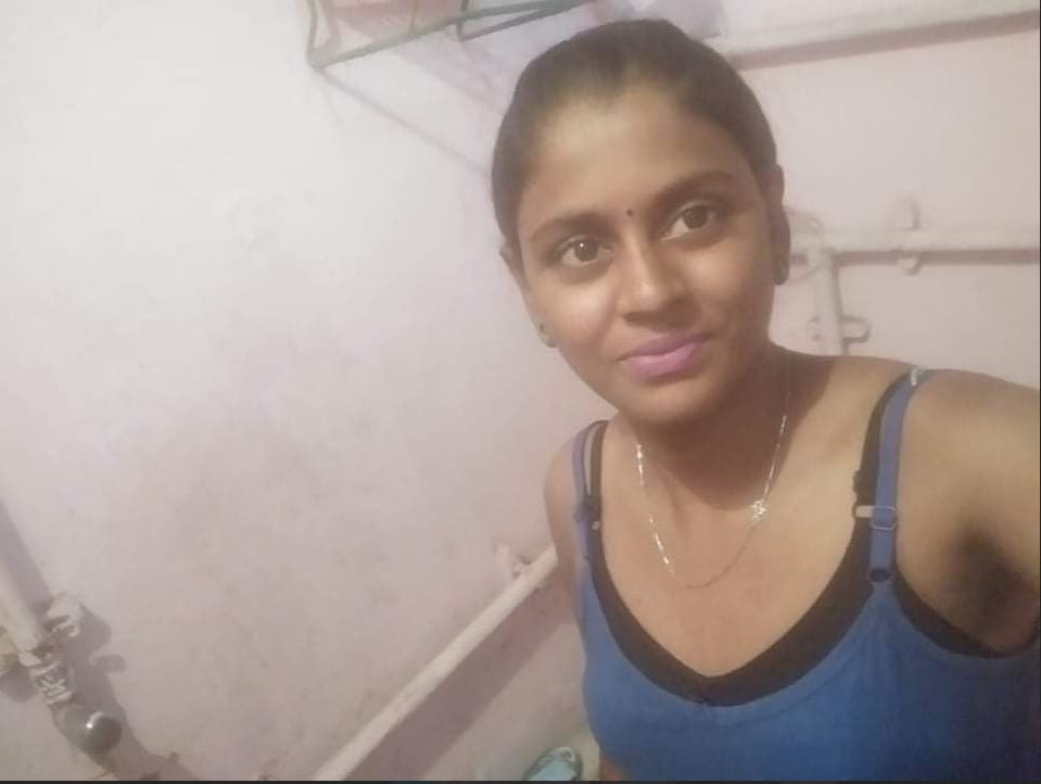 Hot Tamil wife topless in bathroom photos