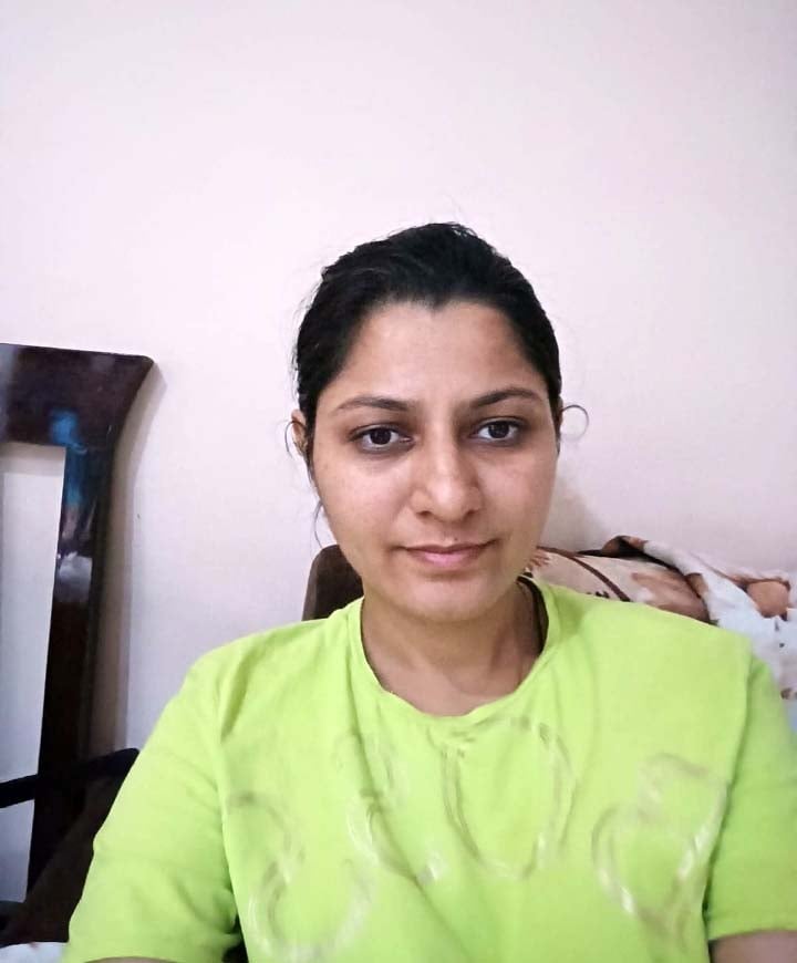 Married wife topless big boobs showing pics