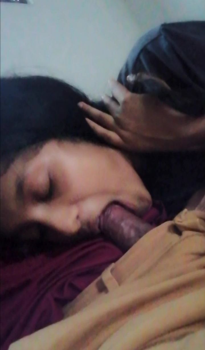 Srilankan virgin college girl blowjob and sex