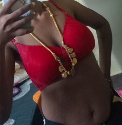 Hottest Tamil wife nude striptease selfies for ex-lover