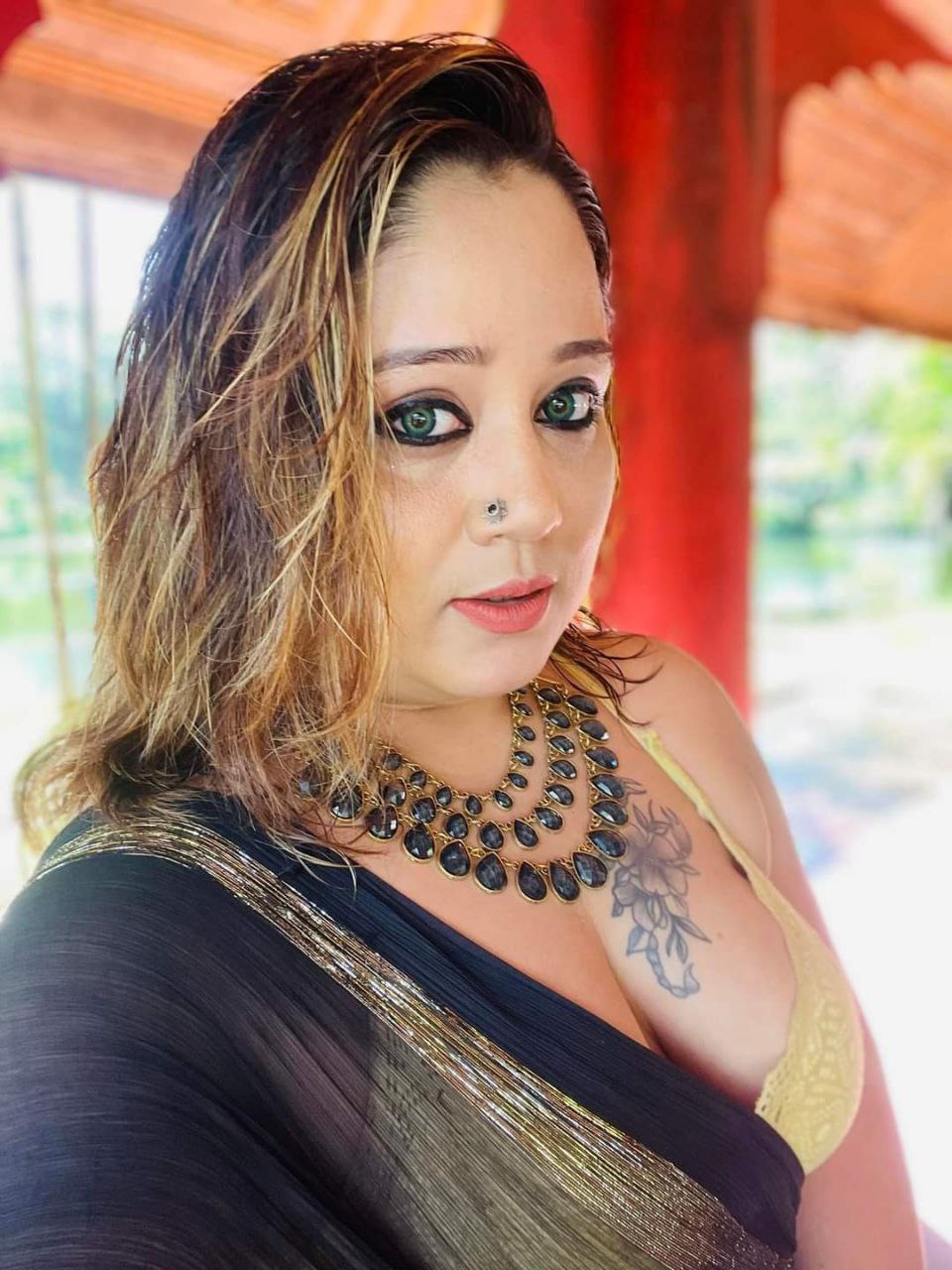 New sex relationship with friend wife photos