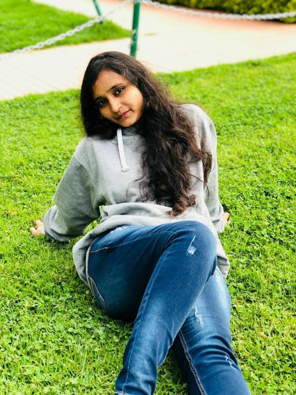 Hyderabad Telugu wife showing big boobs photos