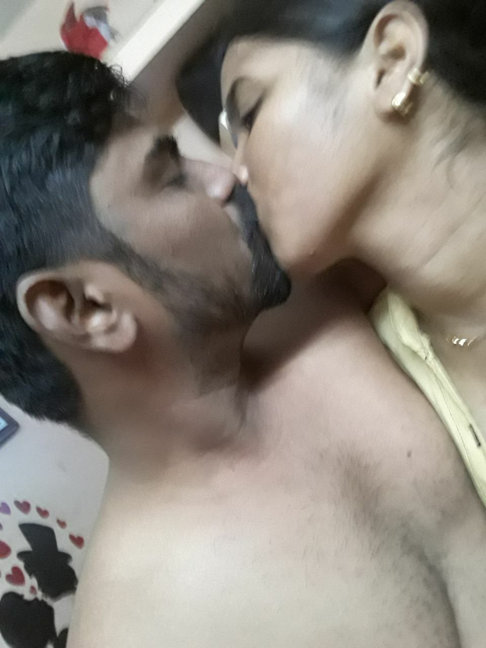 Tamil couple romance photos with nude show
