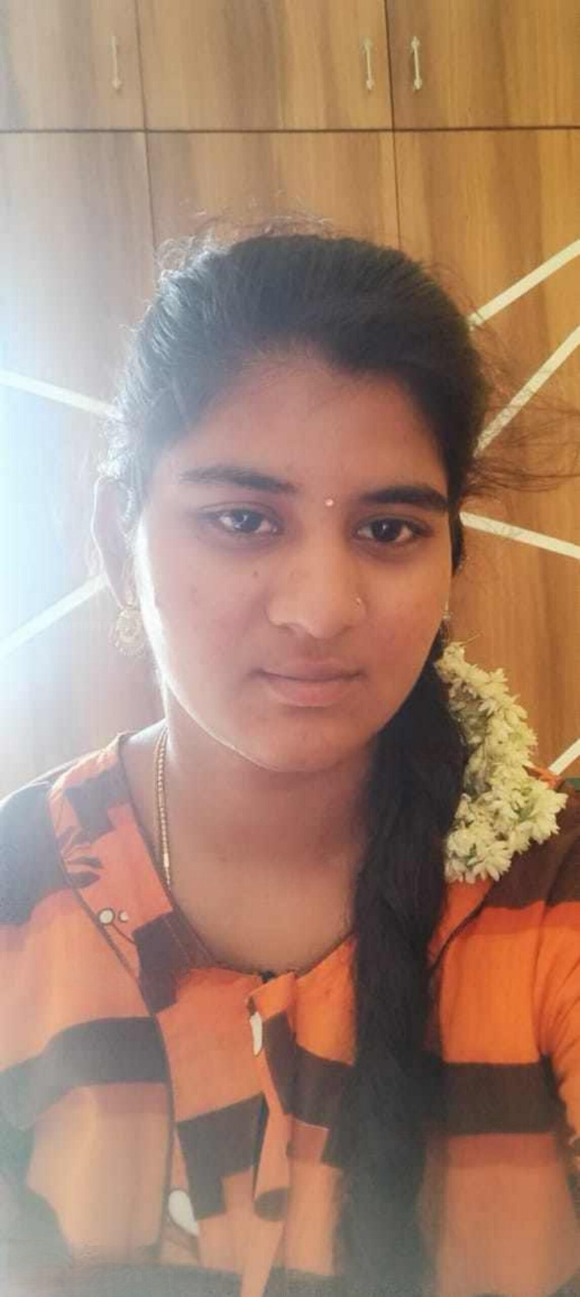 Kannada wife showing sharp boobs and hairy pussy