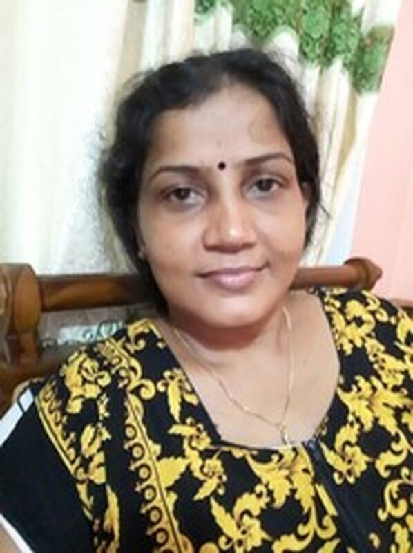 Tamil housewife blowjob and big boobs showing