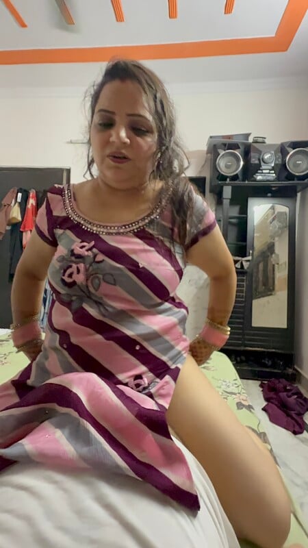 Gujarati wife fucking husband dick with hot ass show