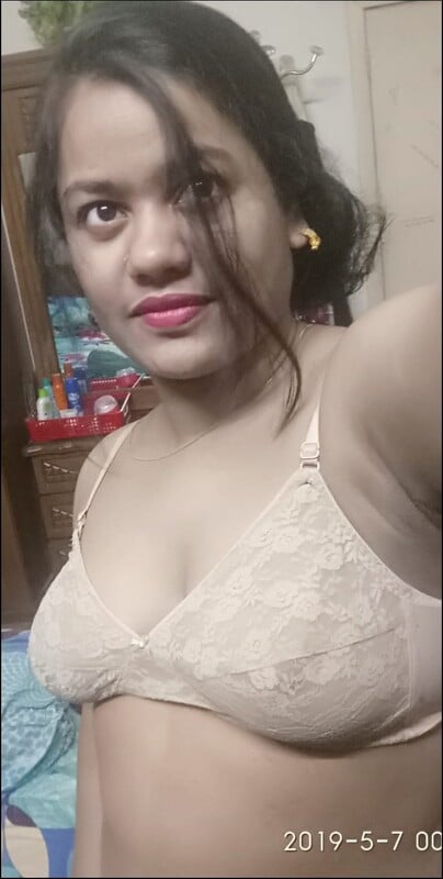 Guwahati sexy wife naked photos exposed