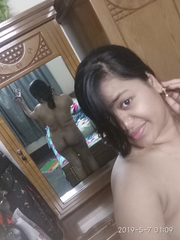 Guwahati sexy wife naked photos exposed