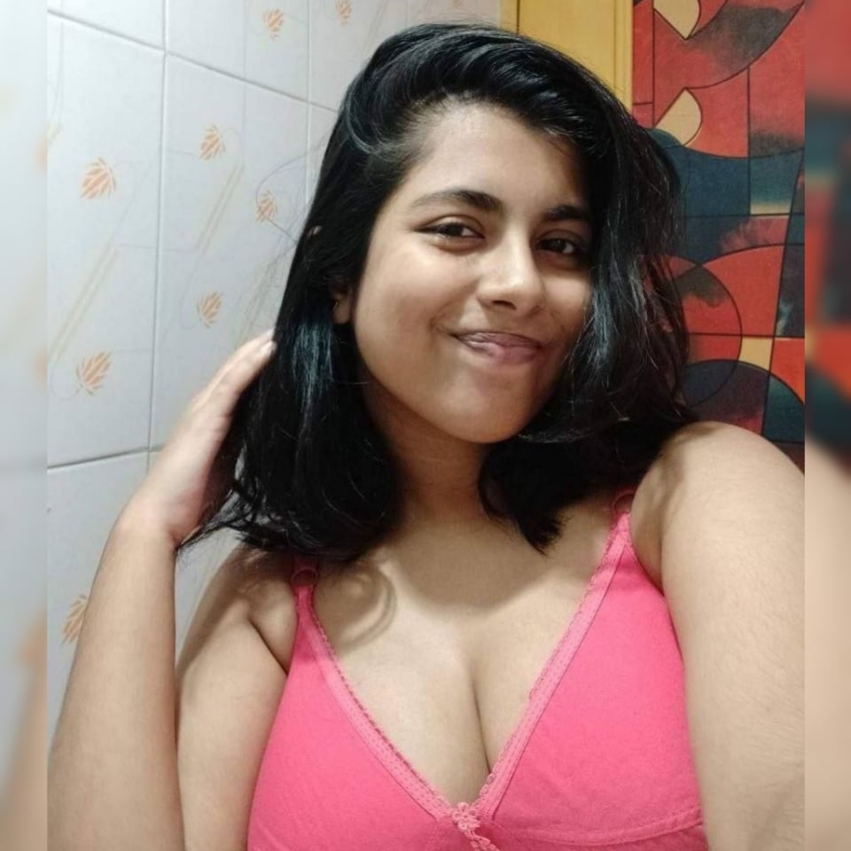 High class Indian wife nude photos exclusive