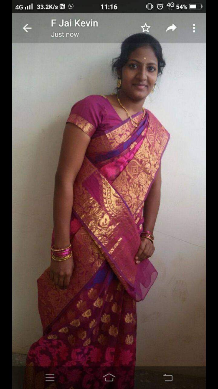 Tamil housewife pink pussy and nude photos