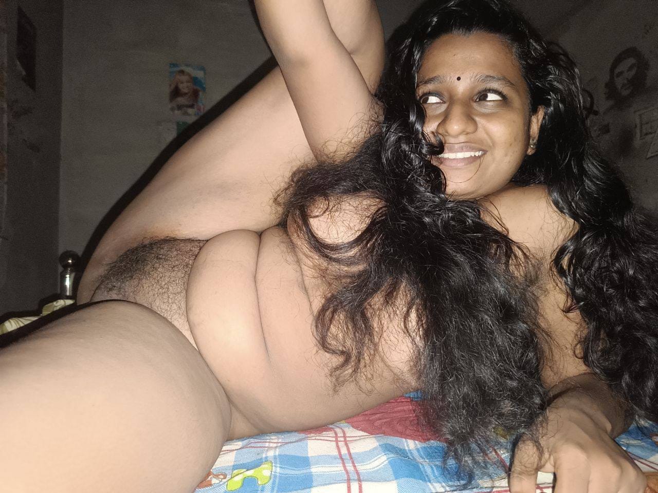 Mallu wife fucking happily after a naked blowjob