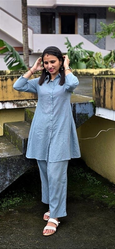 Sexy mature housewife nude photos sharing with lover