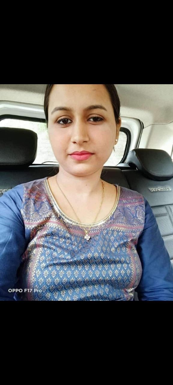 Sexy wife naked pleasing photos for husband