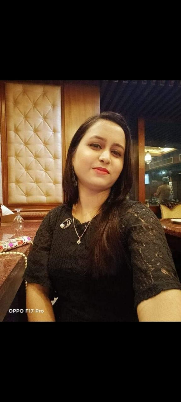 Sexy wife naked pleasing photos for husband