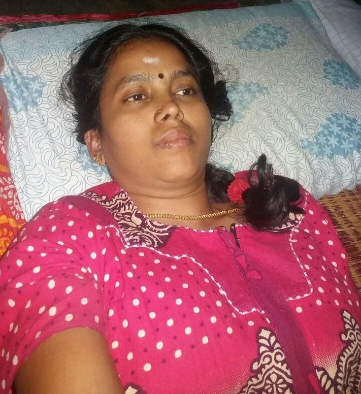 Tamil wife open nighty boobs and pussy pics