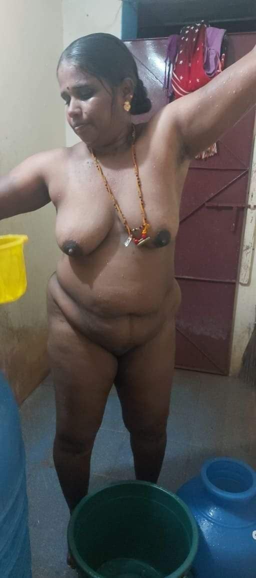 South Indian Tamil wife naked bathing photos