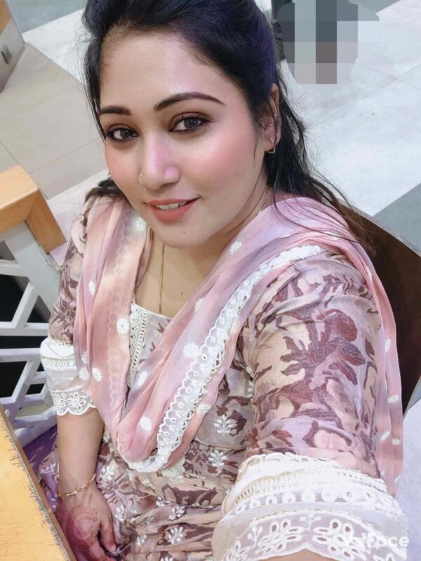 Chubby Indian beauty naked selfie photos uploaded