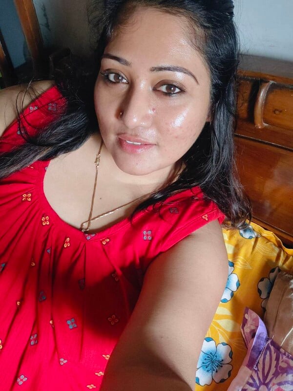Chubby Indian beauty naked selfie photos uploaded