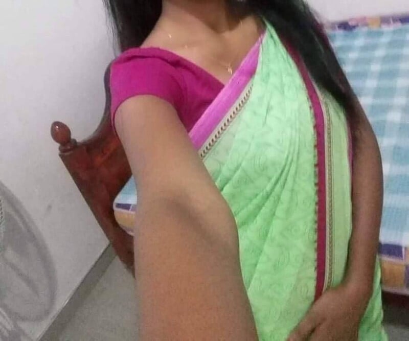 Sri Lankan hairy pussy teacher unseen nude photos