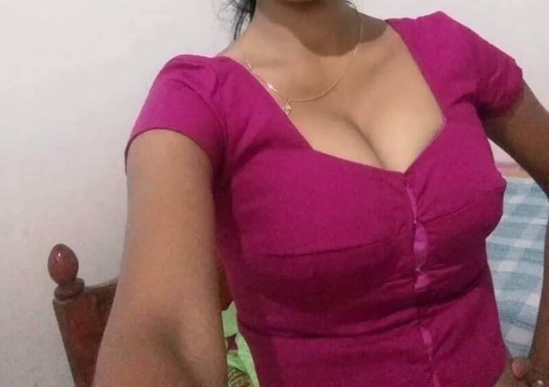 Sri Lankan hairy pussy teacher unseen nude photos