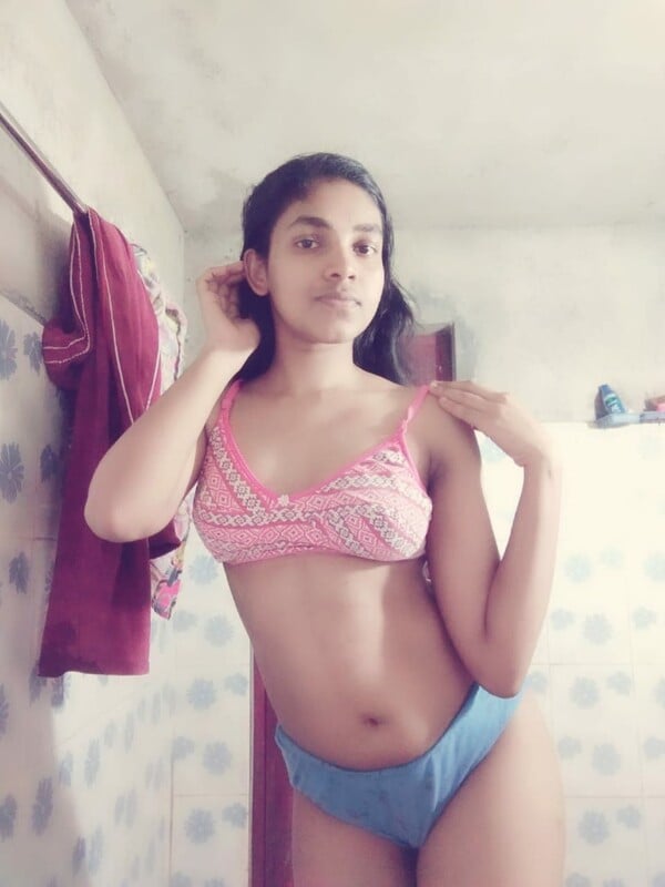 Bengaluru hospital nurse nude selfies for lover