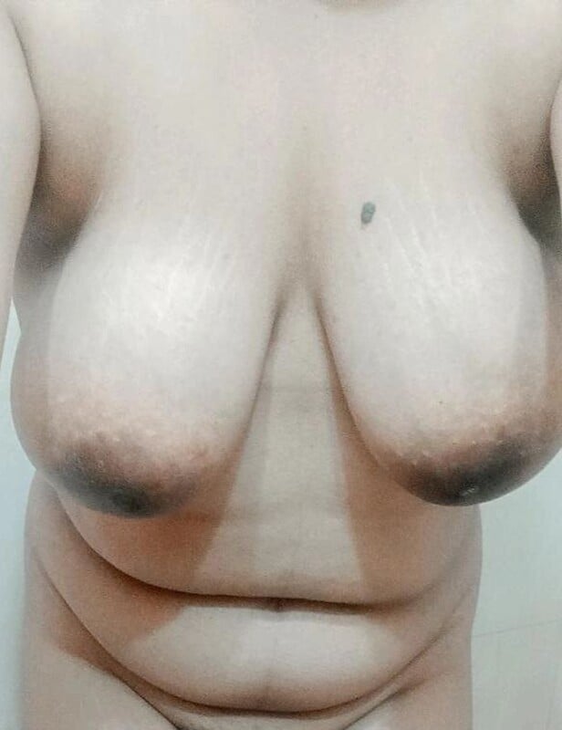 Desi beautiful girl complete nude collection