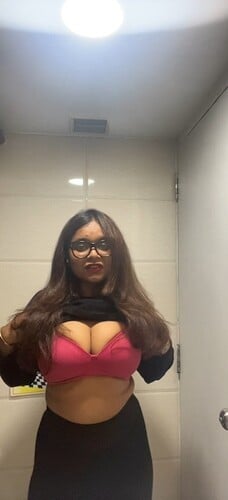 Classy Indian girl showing huge milk tankers