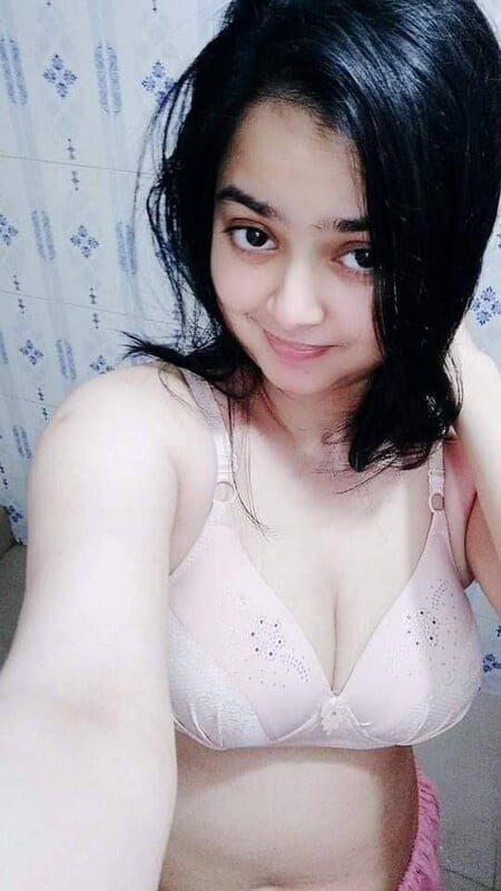 Best body shape Indian girl unseen nude photos