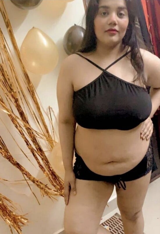 Bubbly Indian girlfriend naked viral photos live